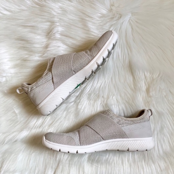 Timberland White-Cream Boltero Slip On Trainers - Picture 4 of 7